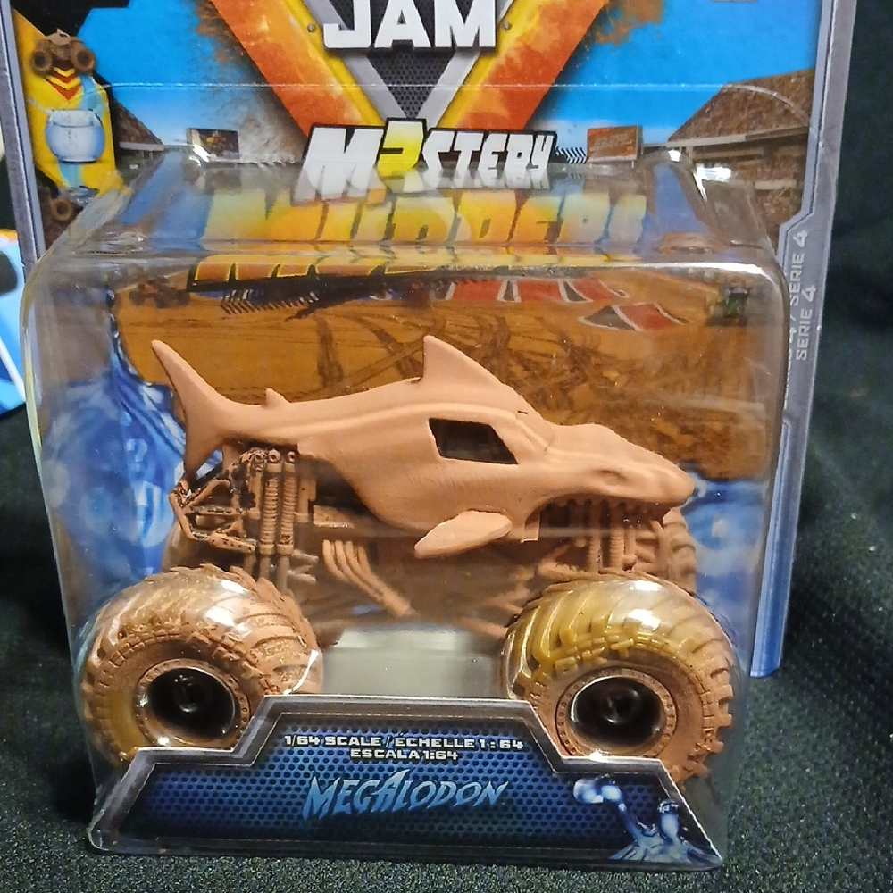 Megalodon Shark Mystery Mudder Monster Jam Truck